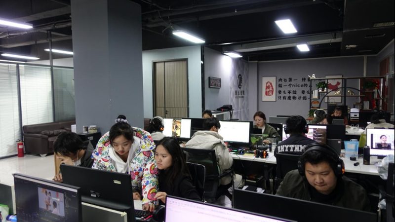 小企业如何精准预算公关服务费用？**